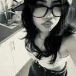 بار رغي بنات بس 1